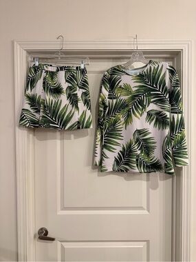 Tropical Palm Print Women's Swim Coverup - White & Green